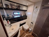 1998 Sealine T51 for sale - En-suite